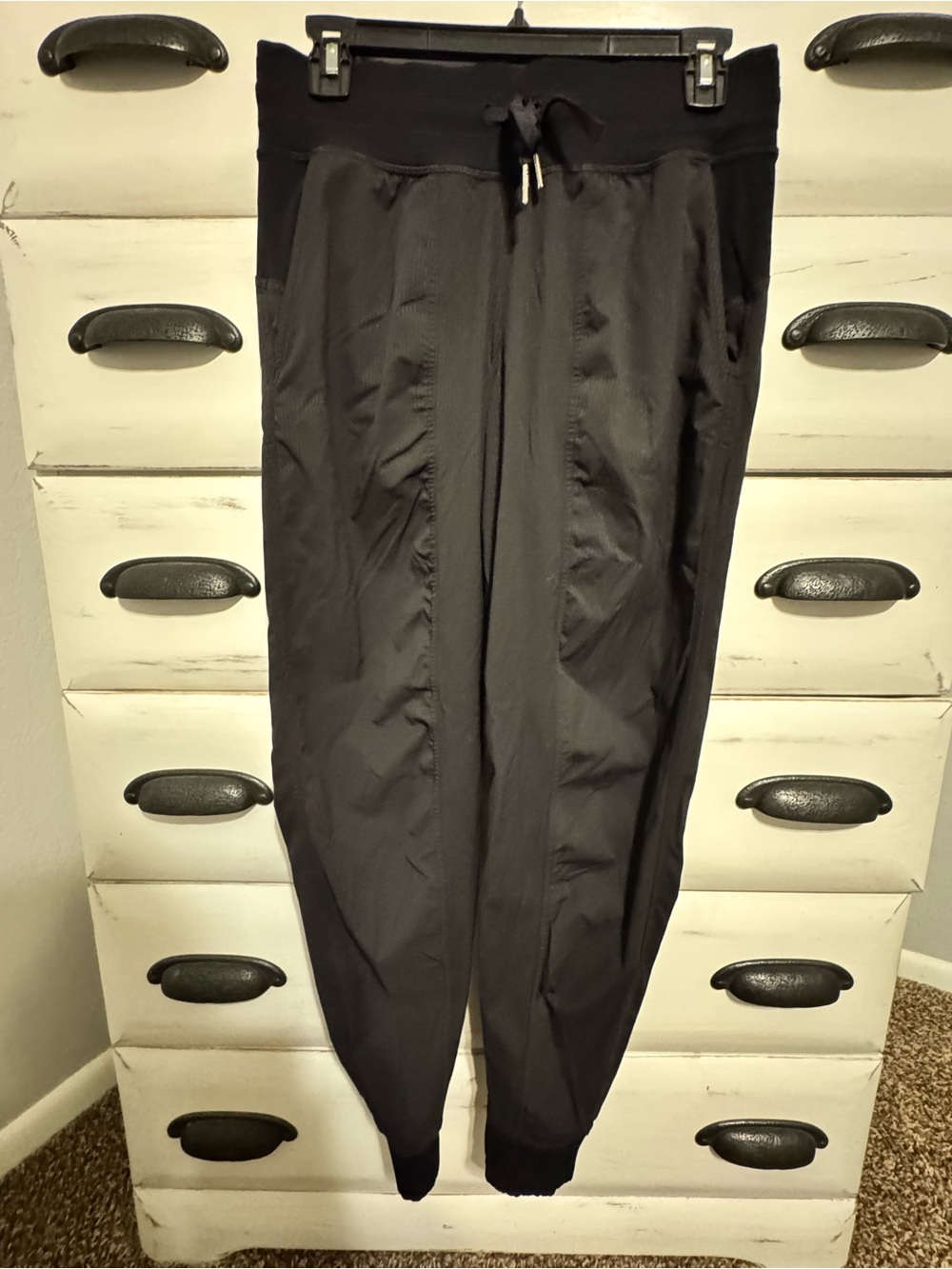 Lululemon Black Women’s Dance Studio Joggers- size 6